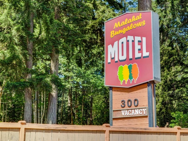 Malahat Bungalows Motel Main image