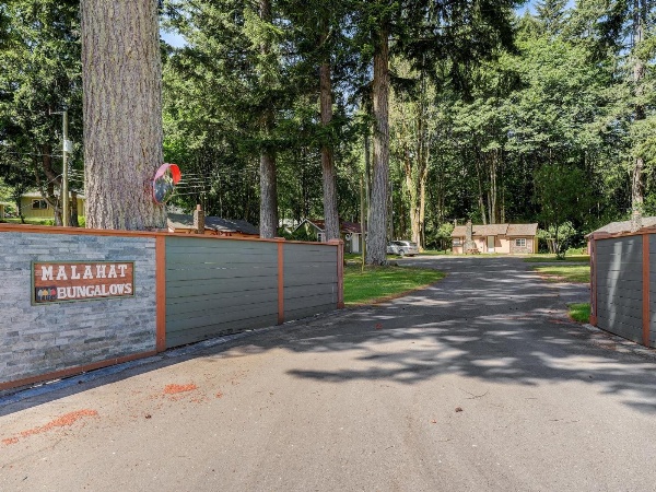 Malahat Bungalows Motel Main image