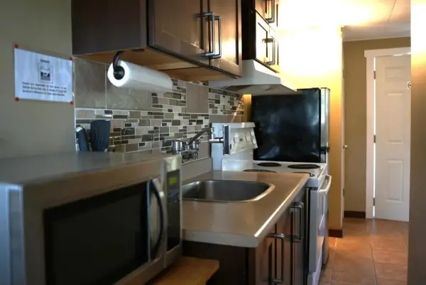 Malahat Bungalows Motel 8